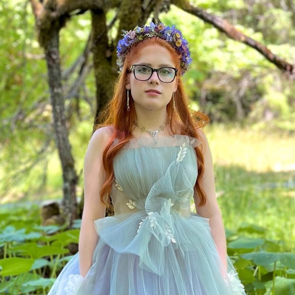 Meet your Posher, Madelyn - Picture 1 of 1